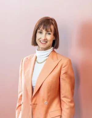 Dr Leanne Berkahn